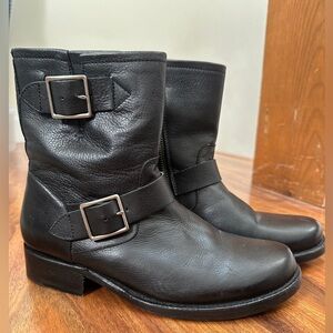 Frye Vicky Black Leather Boots, Women's Size 8